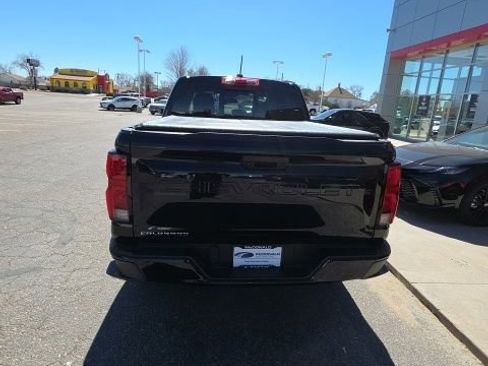 Used 2023 Chevrolet Colorado Z71 image 4