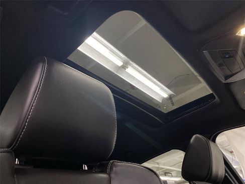 Used 2018 Ford Focus ST w/ Equipment Group 402A FWD image 20
