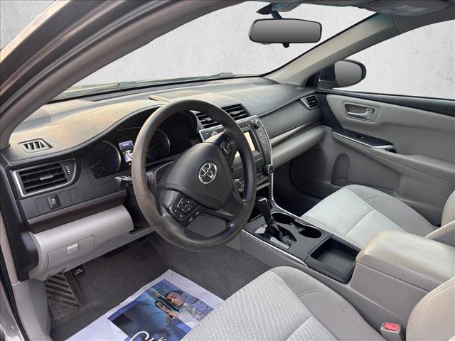 Used 2017 Toyota Camry LE FWD image 7