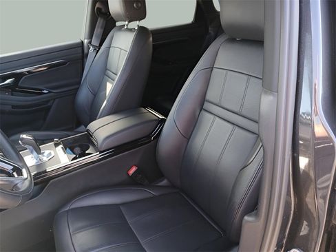 Used 2022 Land Rover Range Rover Evoque R-Dynamic SE image 22
