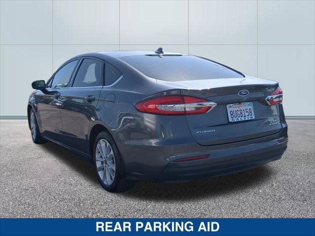 Used 2020 Ford Fusion SE FWD image 3