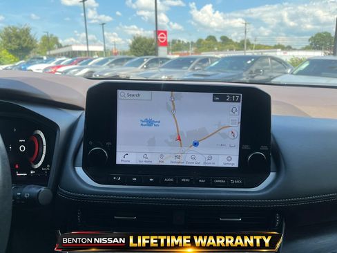 Used 2023 Nissan Rogue Platinum w/ Platinum Premium Package FWD image 18