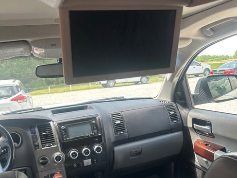 Used 2016 Toyota Sequoia Platinum AWD/4WD image 32