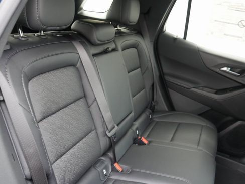 New 2026 Chevrolet Equinox LT image 25