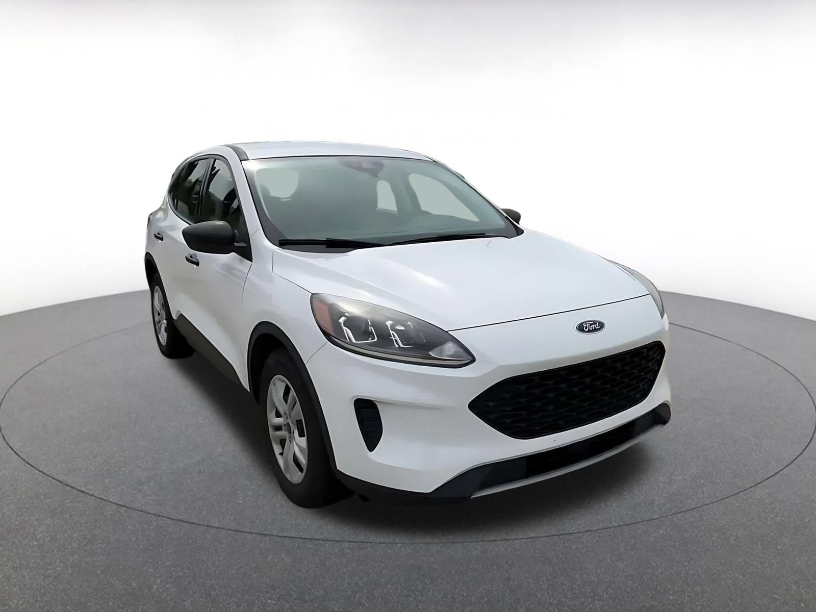 Used 2022 Ford Escape S FWD image 3