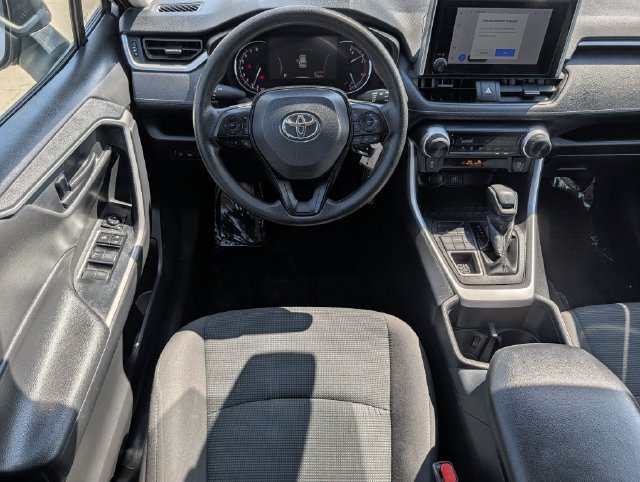 Used 2025 Toyota RAV4 LE AWD/4WD image 12
