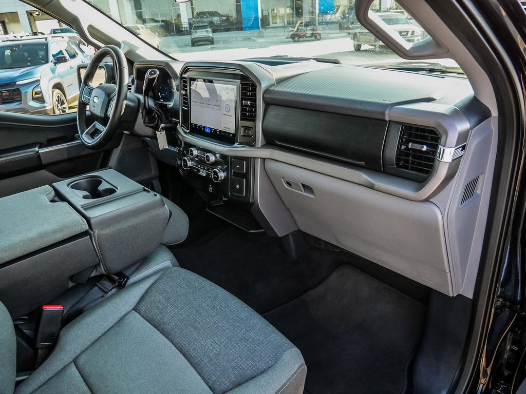 Used 2025 Ford F150 XLT w/ Equipment Group 301A Standard AWD/4WD image 15
