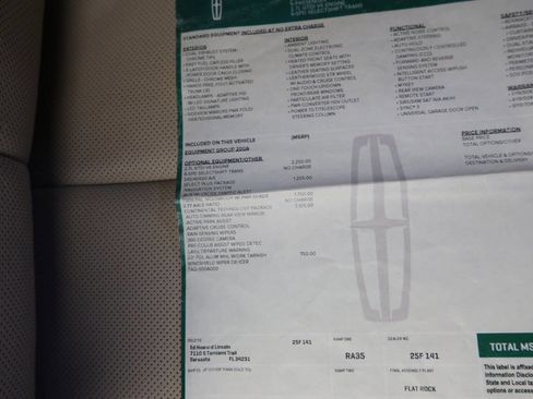 Used 2017 Lincoln Continental Select w/ Technology Package image 37