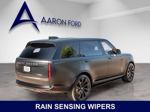 Used 2025 Land Rover Range Rover Long Wheelbase Autobiography AWD/4WD image 8