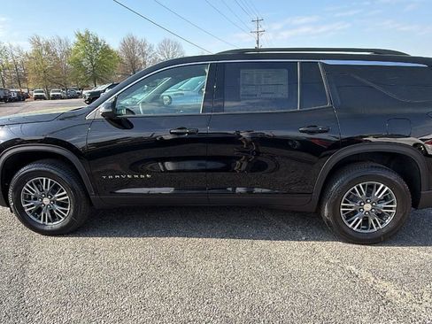 New 2026 Chevrolet Traverse LT image 8