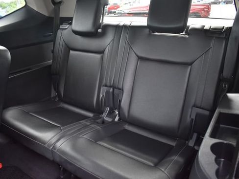 Used 2019 Volkswagen Atlas SE w/ Towing Package AWD/4WD image 19