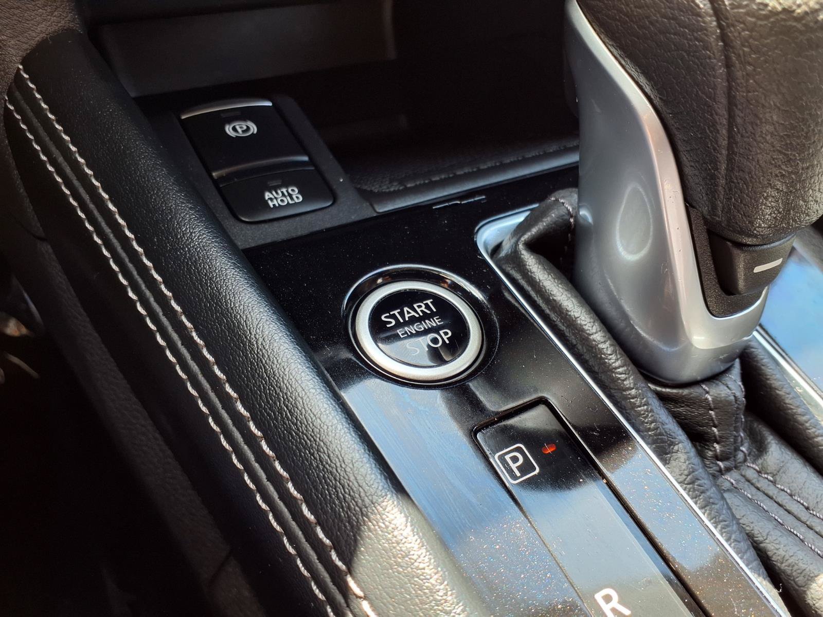 Used 2023 Nissan Kicks SR w/ SR Premium Package FWD image 13