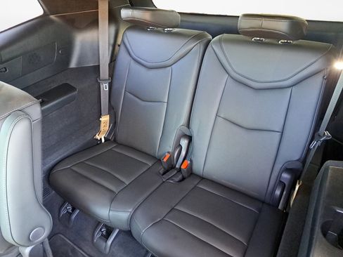 Certified 2023 Cadillac XT6 Sport w/ Technology Package image 13