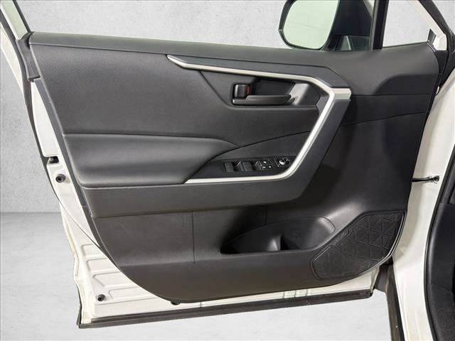 Used 2024 Toyota RAV4 LE FWD image 10