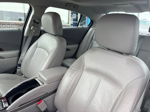 Used 2013 Buick LaCrosse Leather w/ Driver Confidence Package FWD image 11