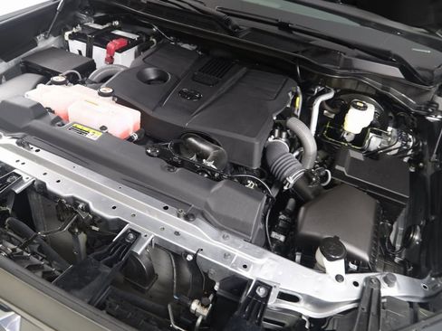 Used 2025 Toyota Tundra Platinum image 20