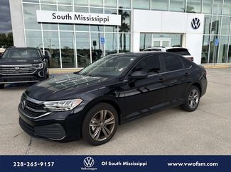 Used 2023 Volkswagen Jetta SE w/ Panoramic Sunroof Package FWD video 1