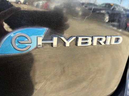 Used 2018 Chrysler Pacifica Limited w/ Advanced Safetytec Group image 28