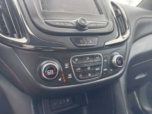 Used 2023 Chevrolet Equinox RS FWD image 4