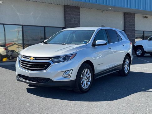 Used 2021 Chevrolet Equinox LT w/ Driver Convenience Package FWD image 1