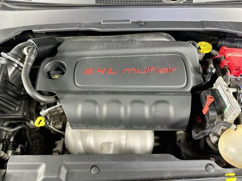 Certified 2019 Jeep Compass Trailhawk w/ Cold Weather Group AWD/4WD image 36