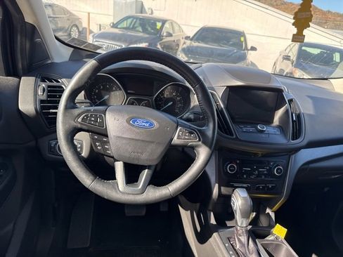 Used 2019 Ford Escape SEL image 14