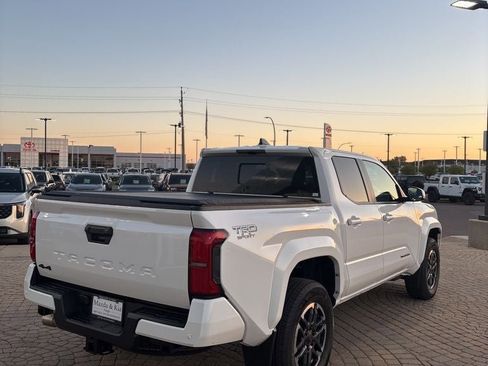 Used 2024 Toyota Tacoma SR5 image 5