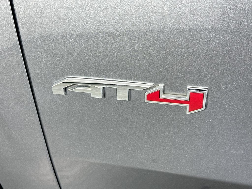 Used 2021 GMC Yukon AT4 AWD/4WD image 27
