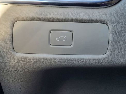 New 2026 Volvo XC60 B5 Ultra w/ Climate Package PRO image 12