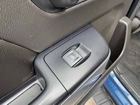 Used 2018 Chevrolet Silverado 1500 LT w/ All Star Edition image 40