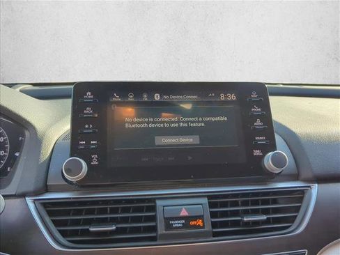 Used 2018 Honda Accord Touring image 19