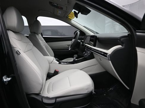 New 2026 Hyundai Tucson SE image 32