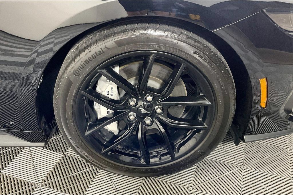 Used 2025 Ford Mustang GT Premium RWD image 10