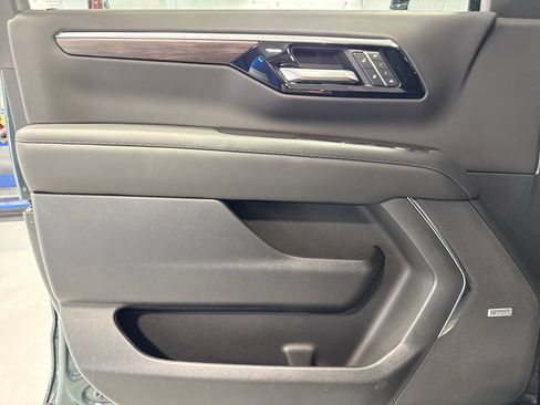New 2026 Chevrolet Tahoe Z71 w/ Comfort Package AWD/4WD image 30