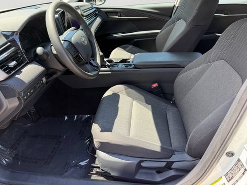 Used 2025 Toyota Camry LE FWD image 24