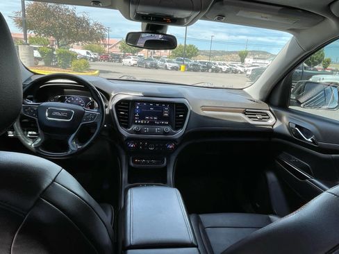 Used 2021 GMC Acadia AT4 w/ Technology Package AWD/4WD image 12