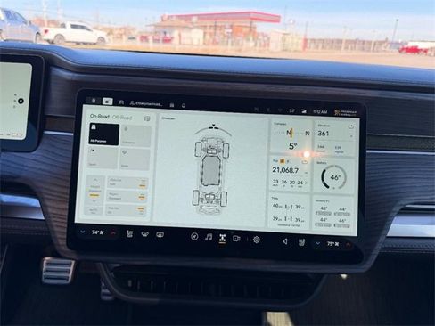 Used 2023 Rivian R1T Adventure image 14