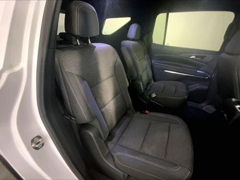 Used 2024 Chevrolet Traverse LT AWD/4WD image 23