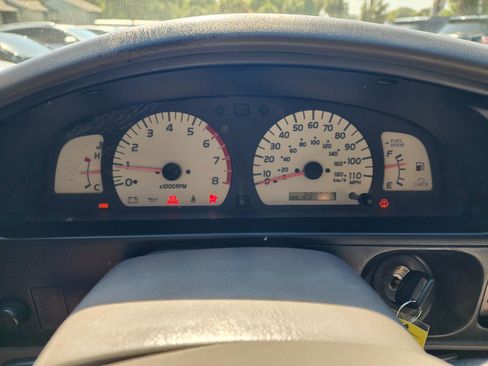 Used 2004 Toyota Tacoma PreRunner RWD image 13