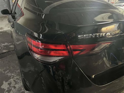 Used 2023 Nissan Sentra SV image 12
