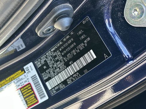 Used 2023 Toyota Sienna Platinum image 21