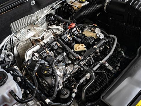 Used 2025 Volkswagen Atlas Peak Edition SE image 38