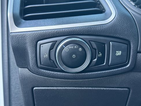 Used 2024 Ford Edge SEL image 30