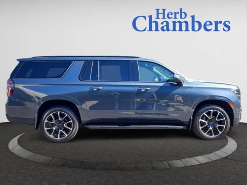 Used 2021 Chevrolet Suburban RST w/ Rear Media and Nav Package image 11