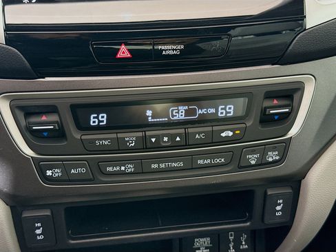 Used 2018 Honda Pilot EX-L image 17