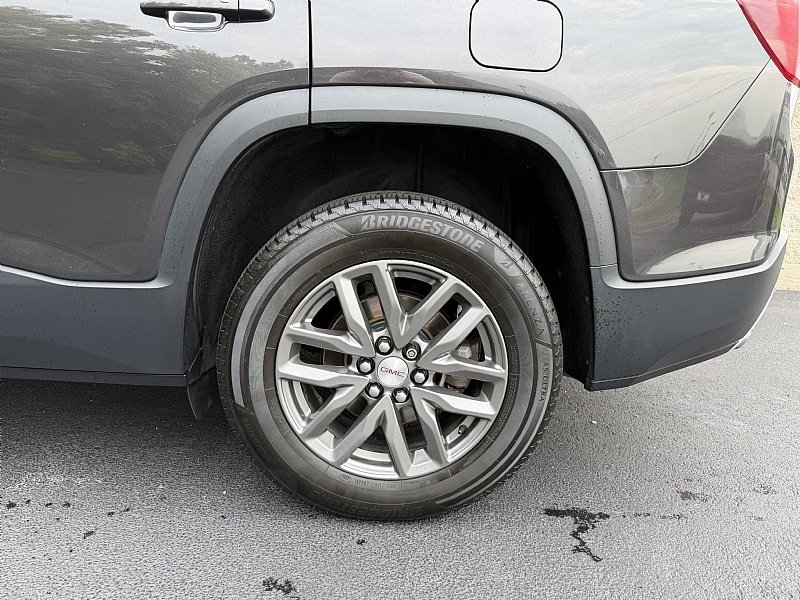 Used 2018 GMC Acadia SLT FWD image 10