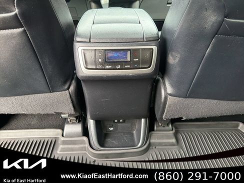 Used 2019 Toyota Highlander SE AWD/4WD image 21