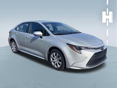 Used 2026 Toyota Corolla LE FWD image 1