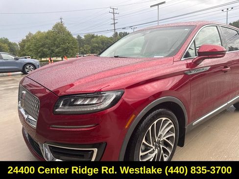 Used 2019 Lincoln Nautilus Select AWD/4WD image 2