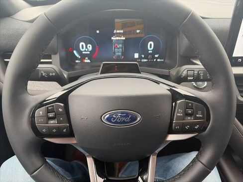 New 2026 Ford Explorer Platinum image 21